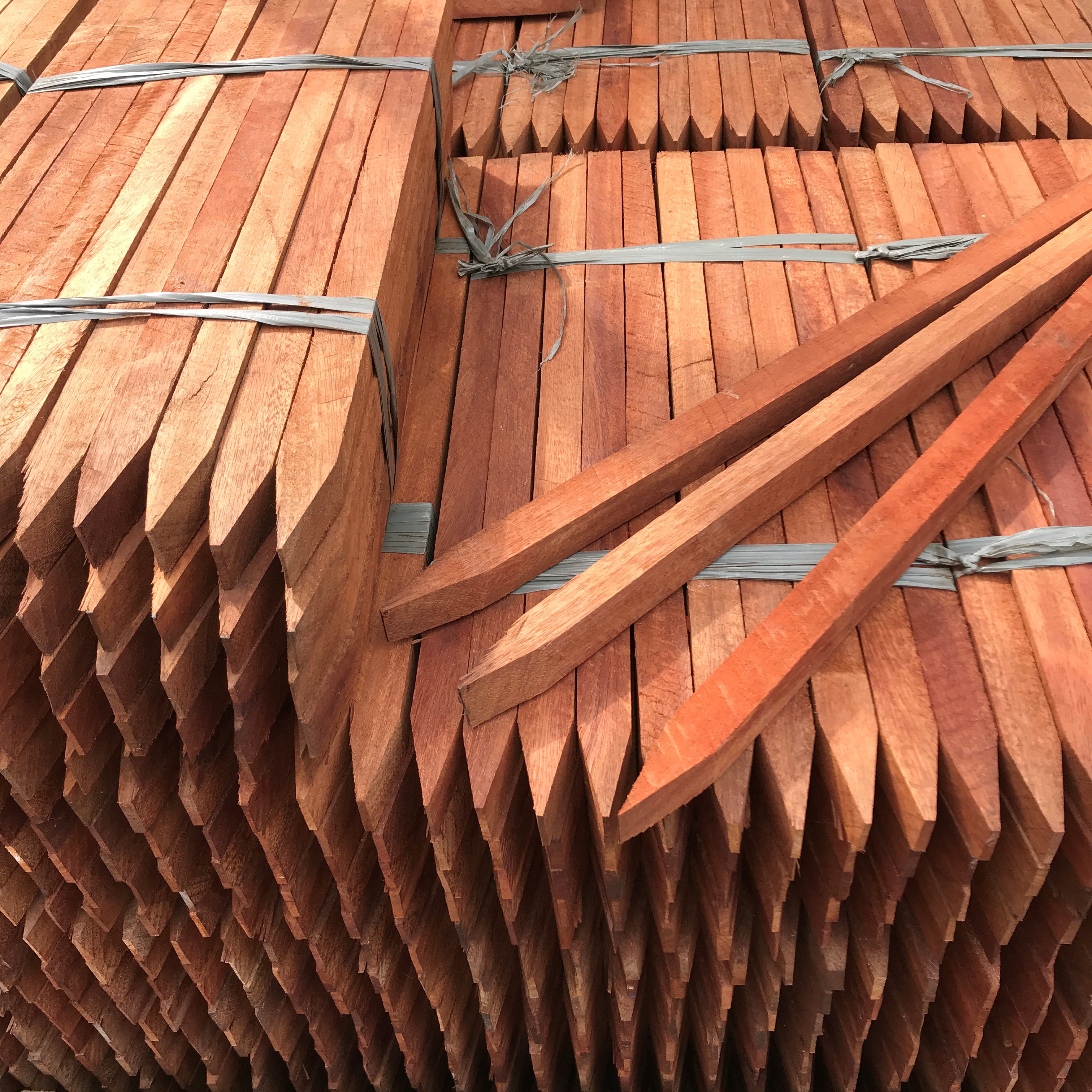 Hardhouten piketten