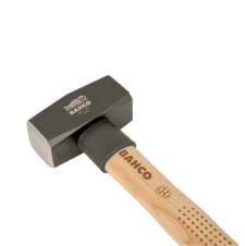 Vuisthamers met houten steel